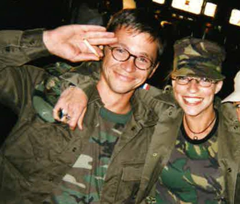 Paul en Ingeborg samen in camouflagekleding